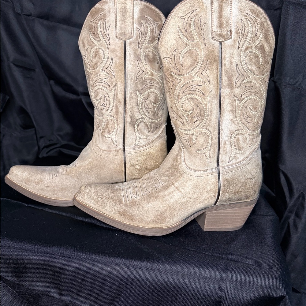 Tan Western Cowboy Boots